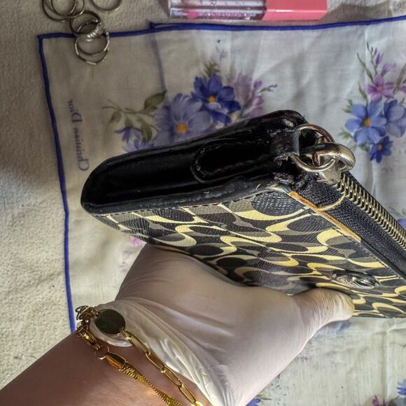 Coach Black Leather Wallet – Restored & Ready for a New Life - Picture 4 of 9